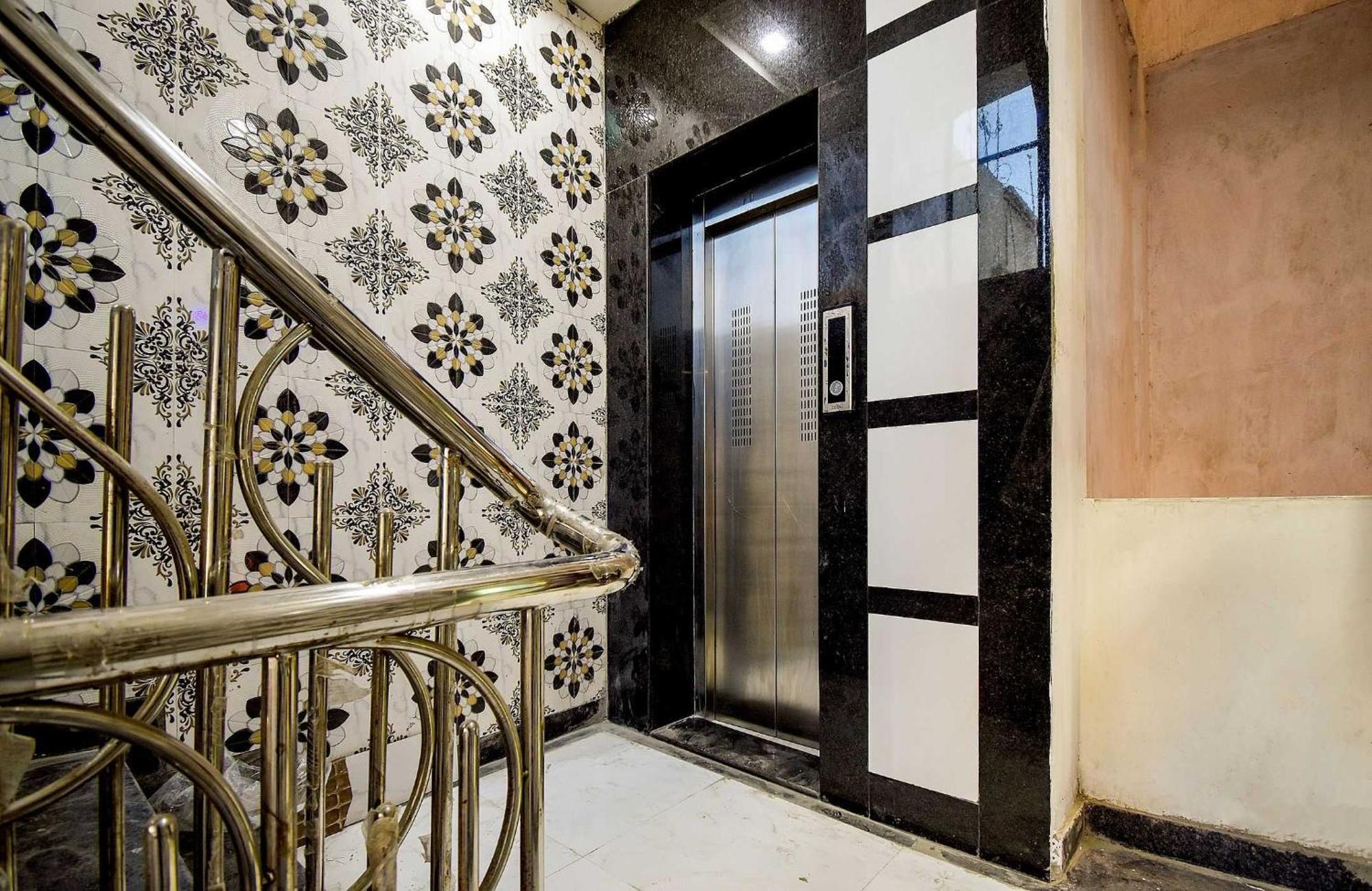 Oyo Flagship Mariyam Service Apartments Nagpur Exteriör bild